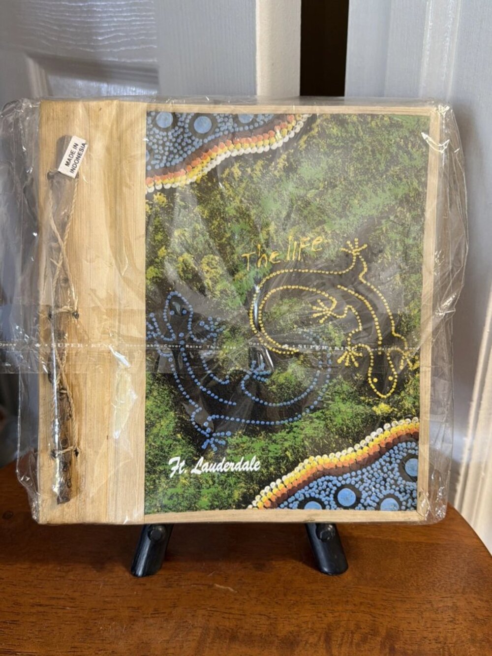 Hand Made Leaf Album From Ft. Lauderdale - Aboriginal-Style Dot Art of Geckos